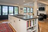 555 Main Street - Photo 33