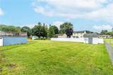 1990 Maple Avenue - Photo 44