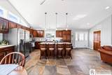 976 Charles Street - Photo 22