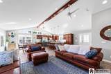 976 Charles Street - Photo 29