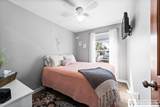 976 Charles Street - Photo 35