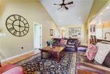 111 Golden Oaks Way - Photo 7