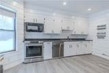 211 Lynde Street - Photo 4