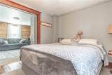 233 Bay Street - Photo 15