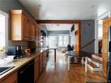 632 Burlington Street - Photo 7
