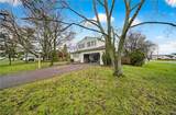 5001 Driftwood Drive - Photo 2