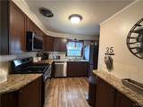 25 Yong Street - Photo 12