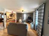 25 Yong Street - Photo 16