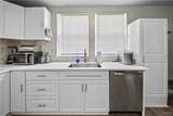 209 Hazelhurst Avenue - Photo 10