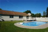 6113 Rossland Cir - Photo 4