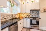 325 Kinsley Street - Photo 11