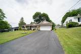 16 Woodburne Drive - Photo 3