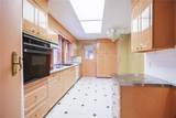 389 Yarmouth Road - Photo 18