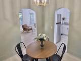 27 Hannahs - Photo 12