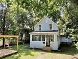27 Hannahs - Photo 2