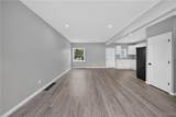 289 Babcock Street - Photo 7