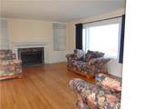 77 Evergreen Avenue - Photo 15