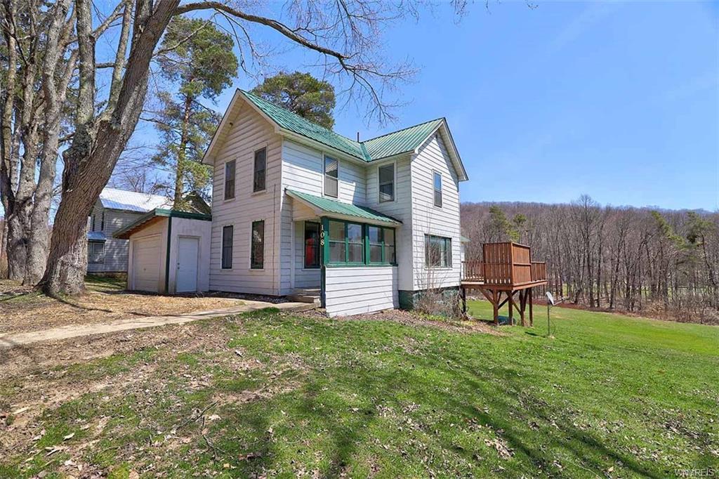 108 Newton Street - Photo 1