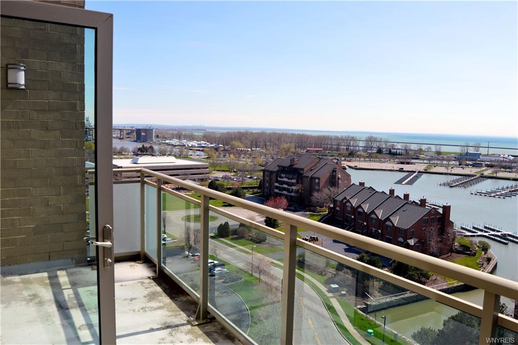 132 Lakefront Boulevard - Photo 1