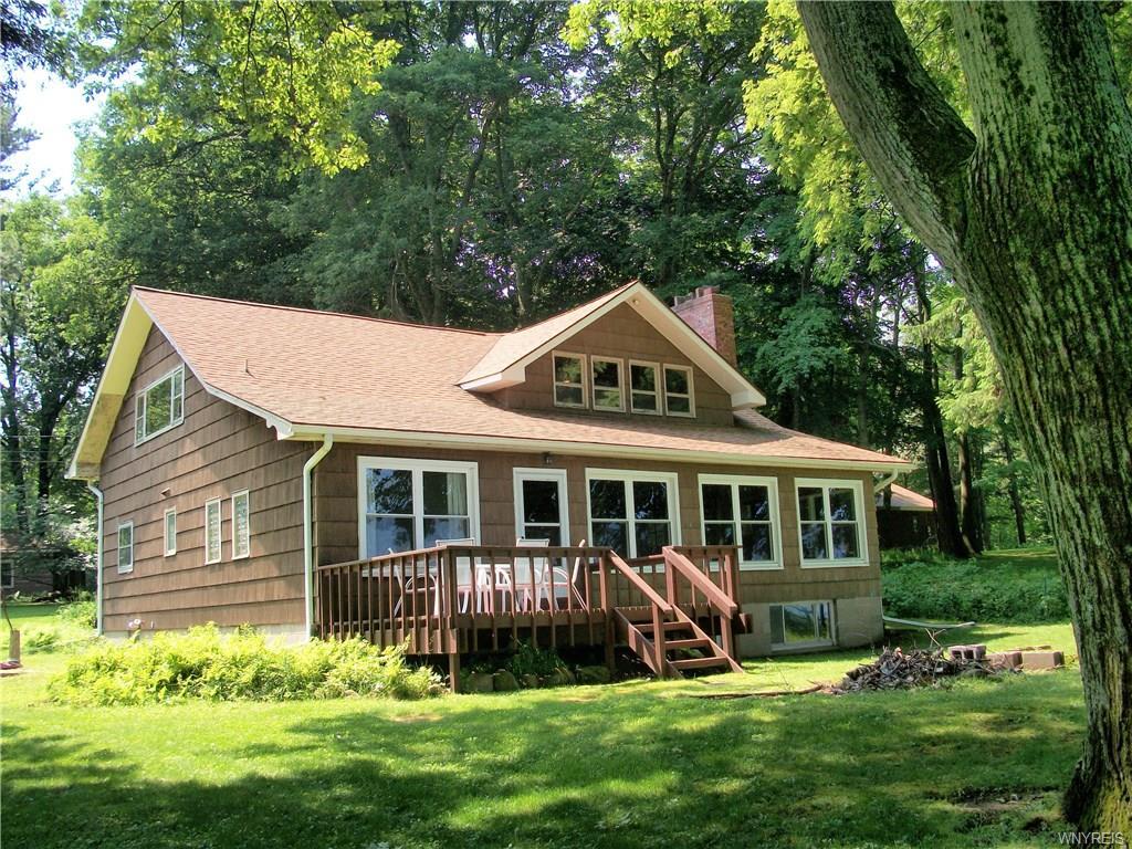 9736 Lake Shore Road - Photo 1