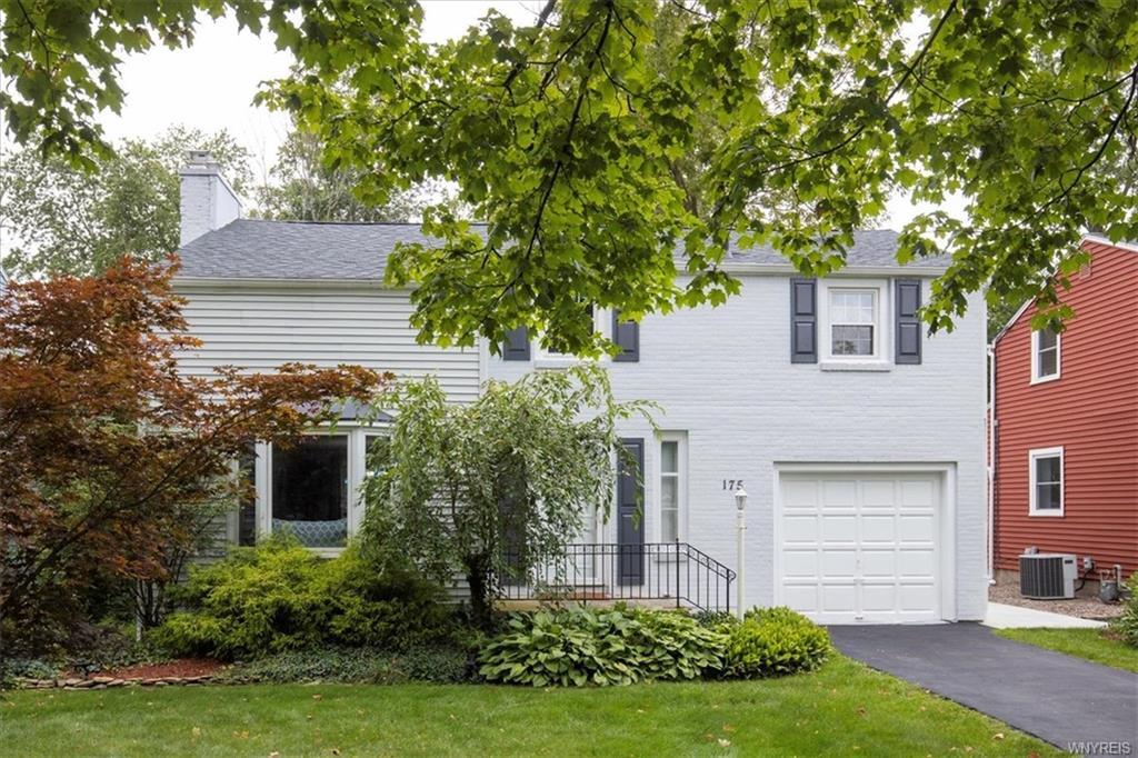 175 Roycroft Boulevard - Photo 1