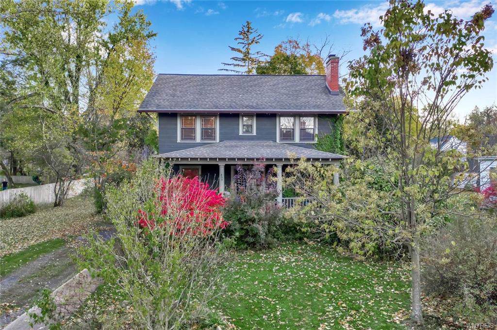 489 Girard Avenue - Photo 1