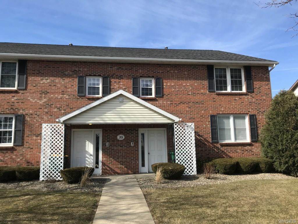 23 Crownview - Photo 1