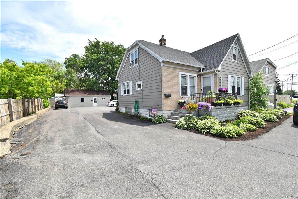 879 Dick Road - Photo 1