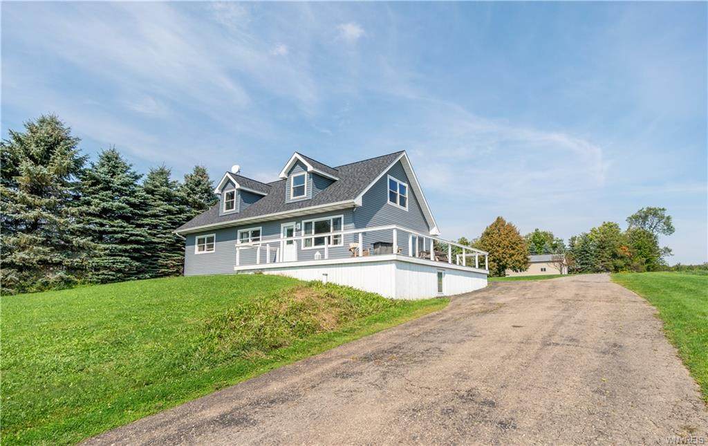 6882 Genesee Road - Photo 1