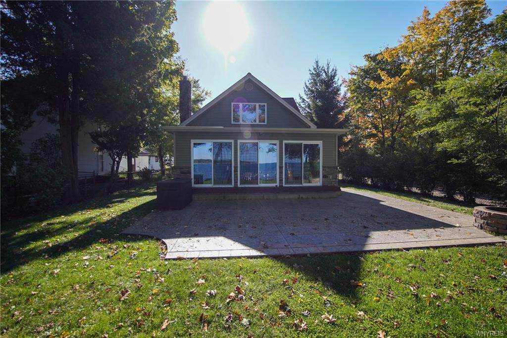 402 Lakeside Road - Photo 1