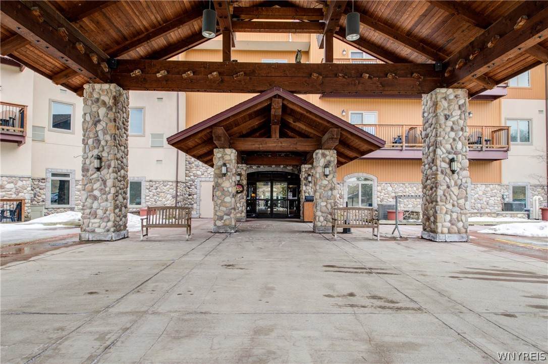 406/408-4 Tamarack Club - Photo 1