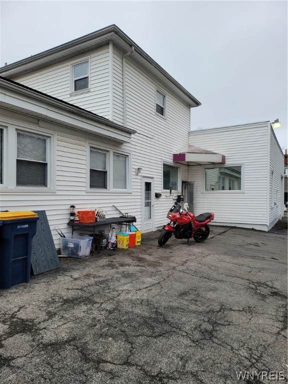 99 Robinson Place - Photo 1