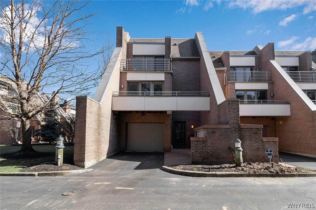 209 Portside - Photo 1
