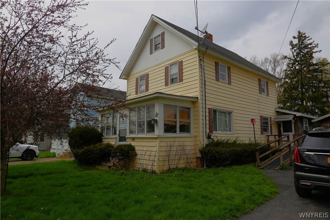 325 Ontario Street - Photo 1