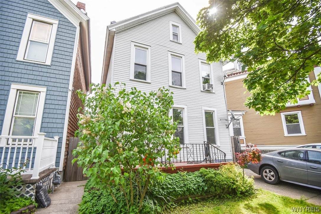 175 Plymouth Avenue - Photo 1