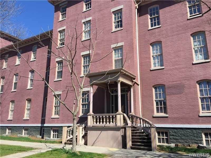 125 Edward Street - Photo 1