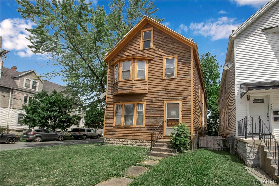 200 Breckenridge Street - Photo 1