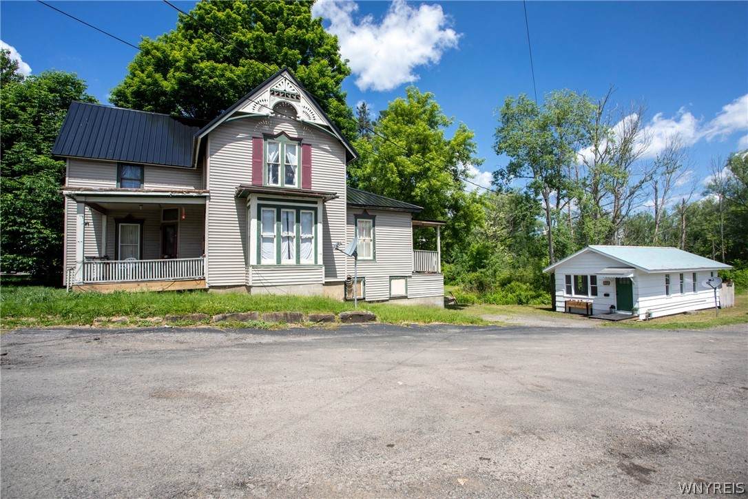 22 & 22-1/2 Jamestown Street - Photo 1
