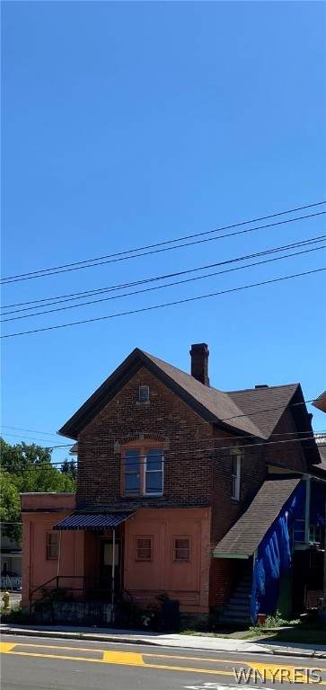 32 Clinton Street - Photo 1