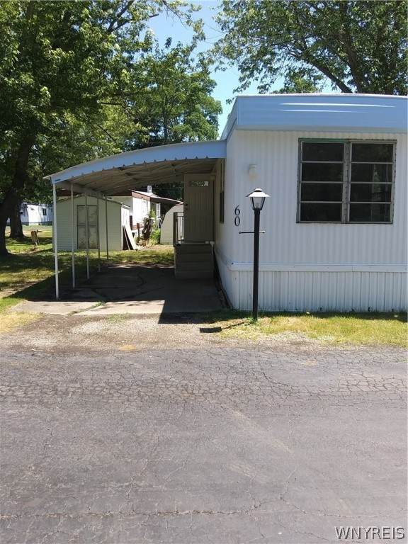 60 Andrus Circle - Photo 1