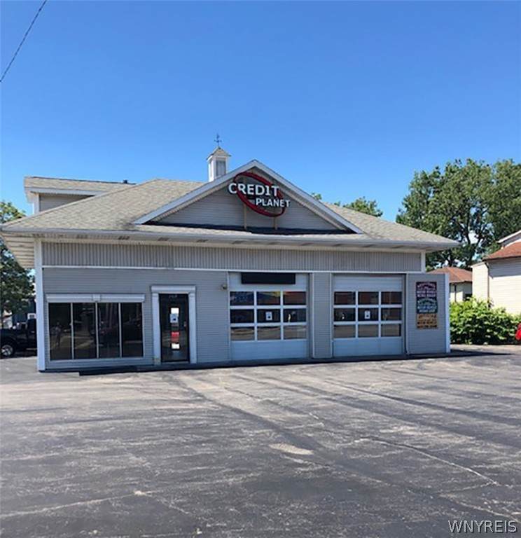 3480 Clinton Street - Photo 1