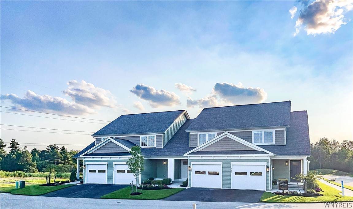402 Carriage Lane - Photo 1