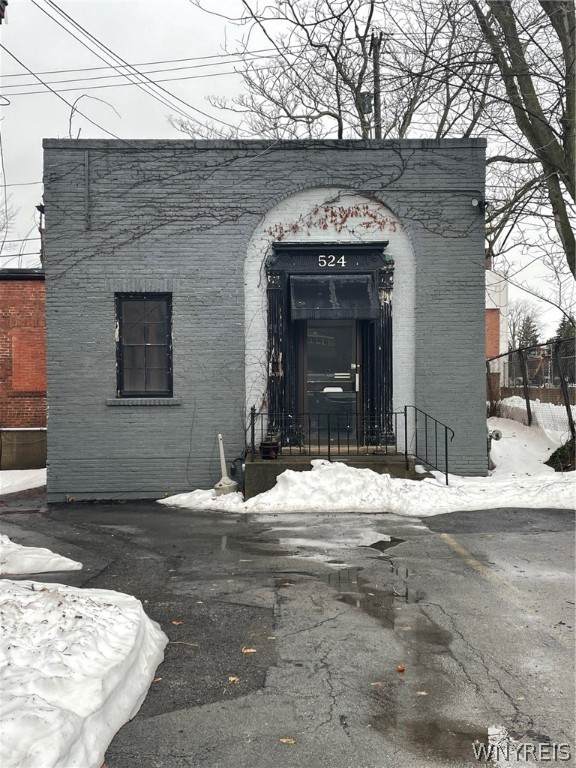 524 Franklin Street - Photo 1