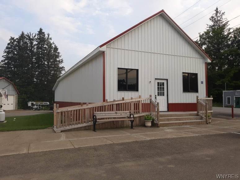 9033 Main Street - Photo 1