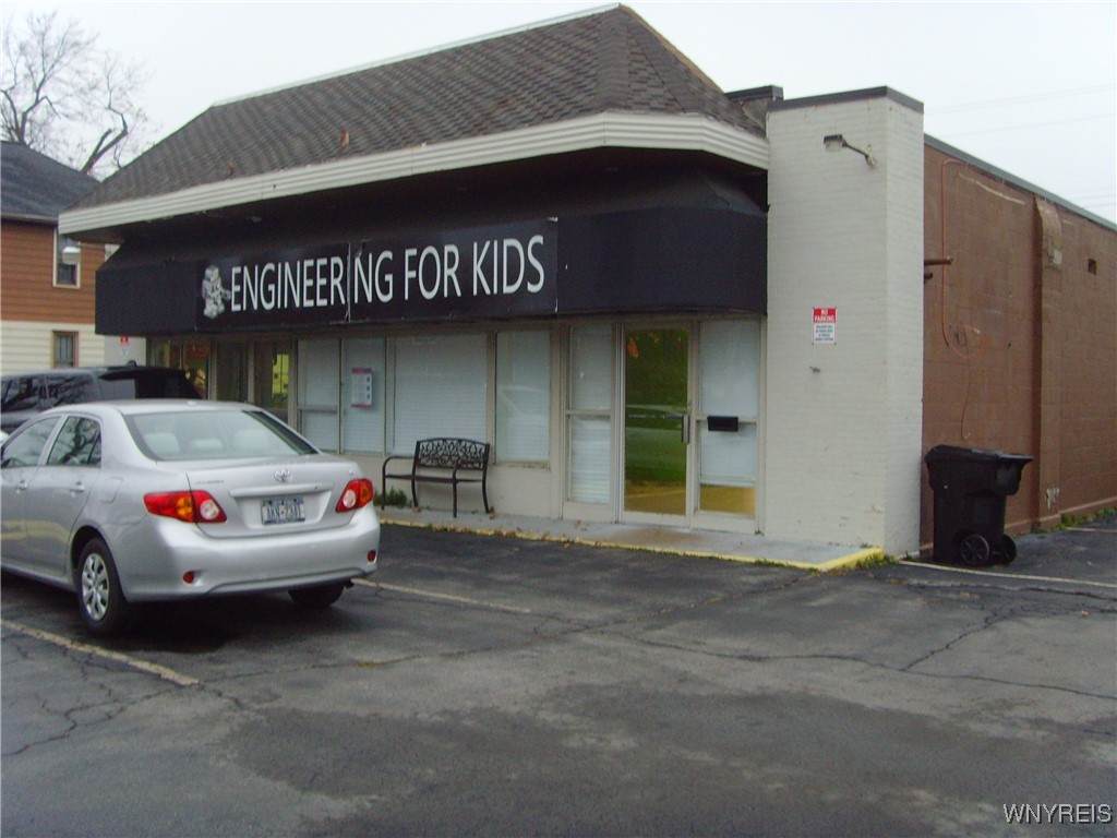 703 Englewood Avenue - Photo 1