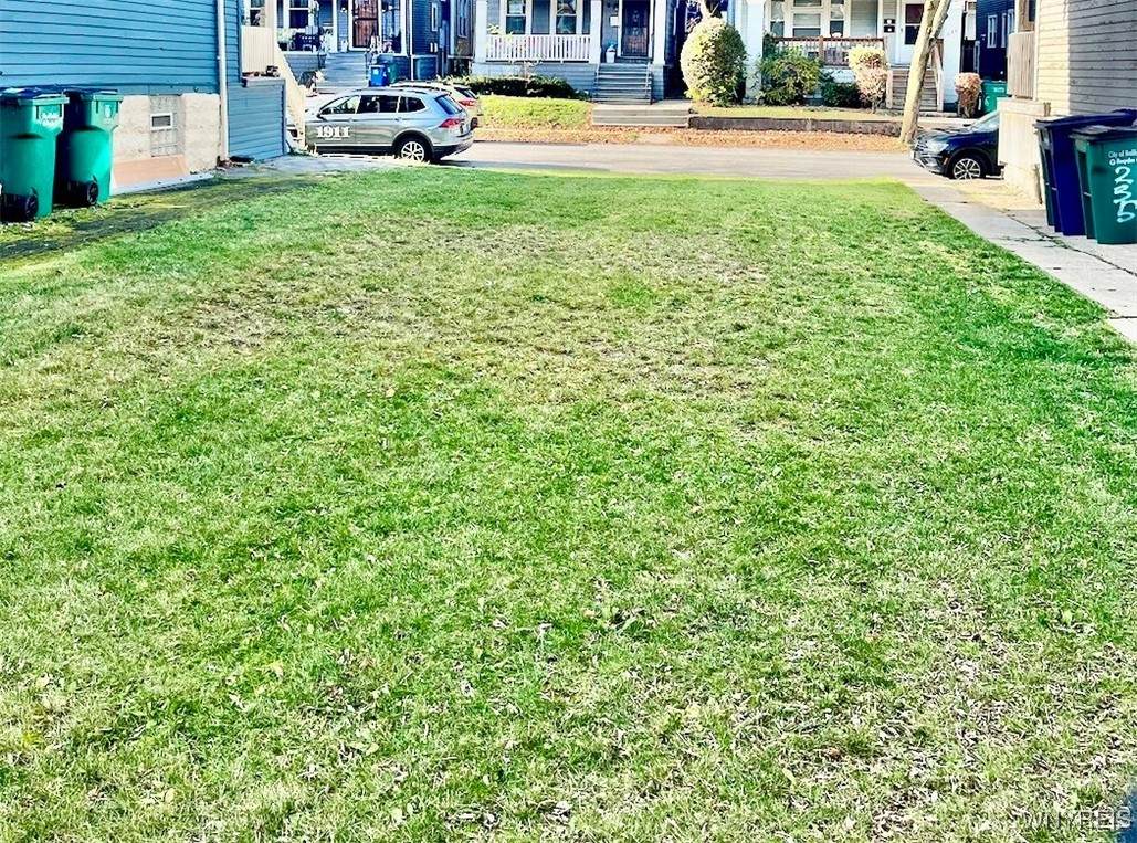 231 Oxford Avenue - Photo 1