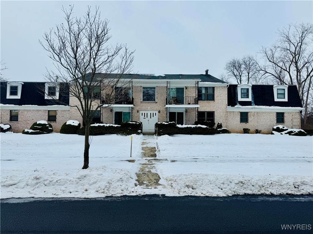 136 Denrose Drive - Photo 1