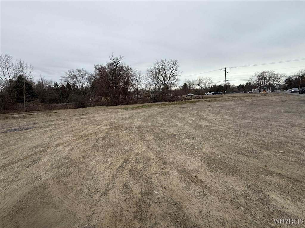 527 East And West Road - Photo 1