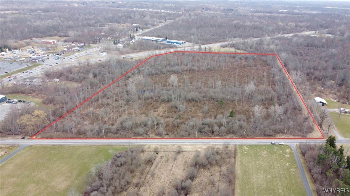 4525 Tonawanda Creek Road - Photo 1