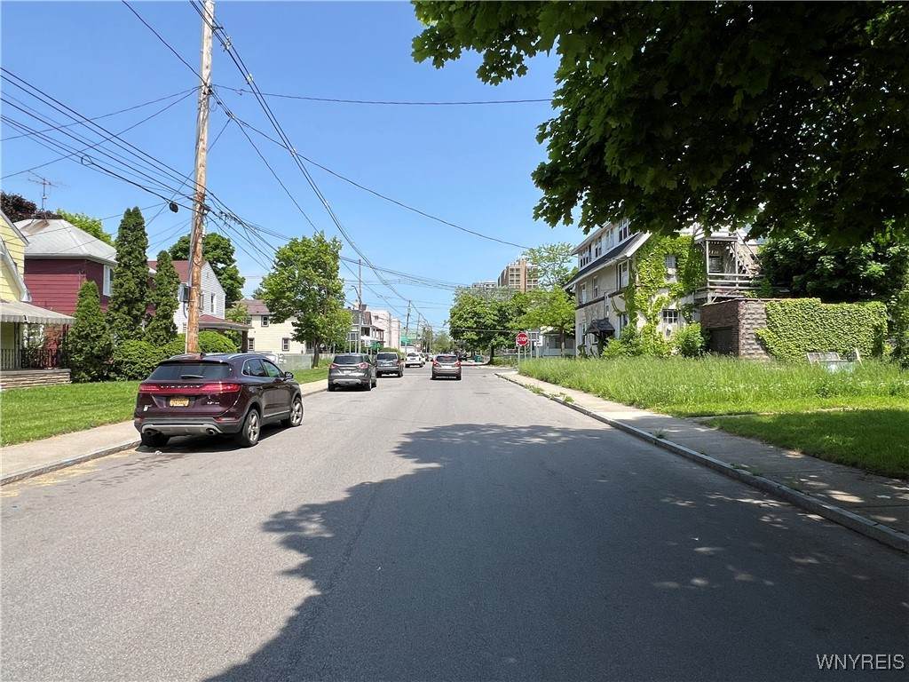 548 9th Street - Photo 1